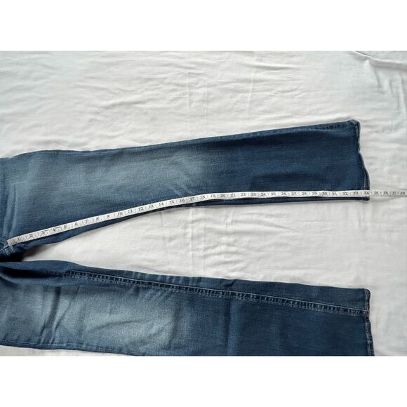 Buckle Black No. 53 Bootcut Jeans Size 28x36 Tall, Medium Wash Wisker Fading - Picture 8 of 10